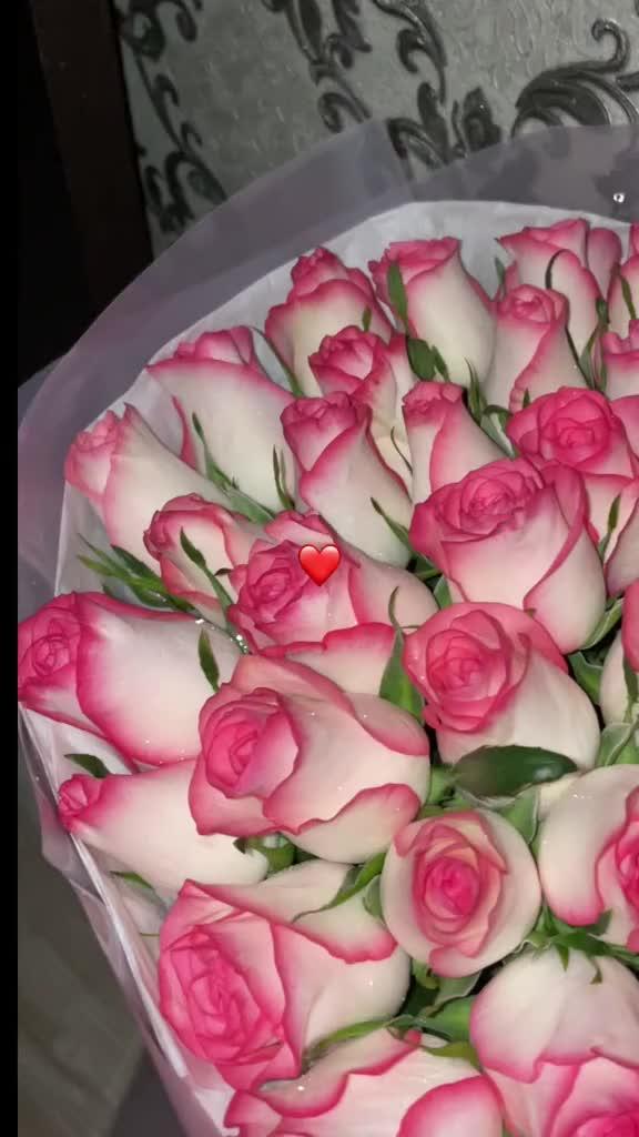 Juniper Meadow Mingle workshop space where corporate flower arrangements are designed and prepared for business delivery